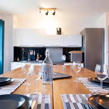 Apartment Le Cocon St Cyprien - Centre - Parking - Tramway Toulouse